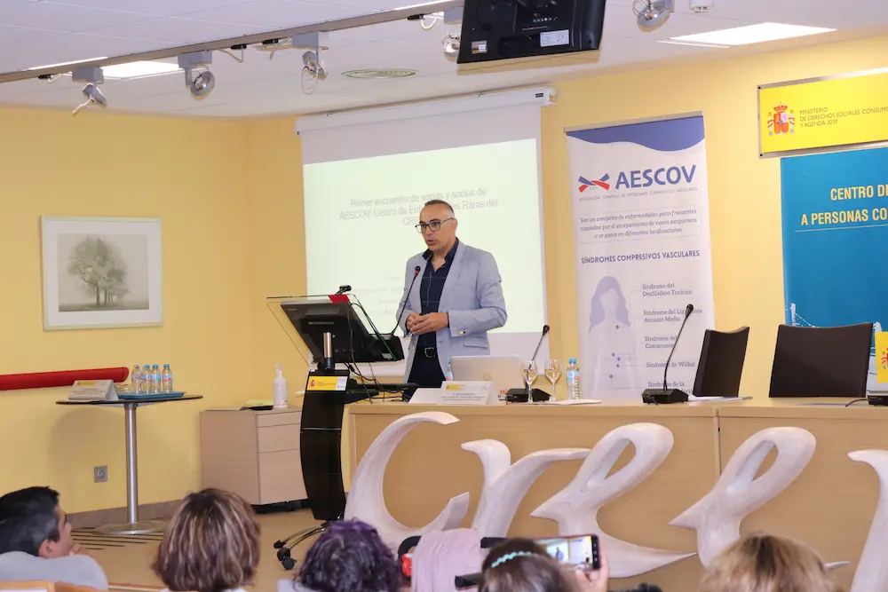 1st In-Person Patient Meeting at CREER - Foto 10